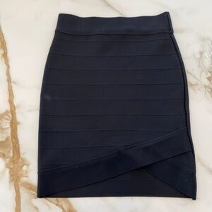 GUESS Black skirt
